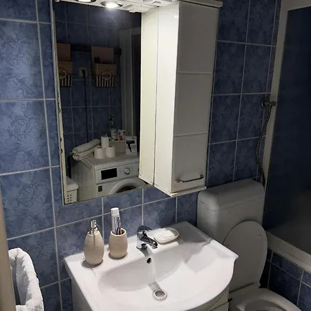 Tadej Апартаменты *